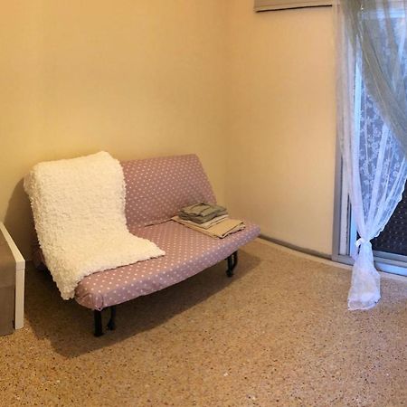 Blue Air Apartment 1Minute From Sea, 15 Min From The Airport Artemis City Center Buitenkant foto