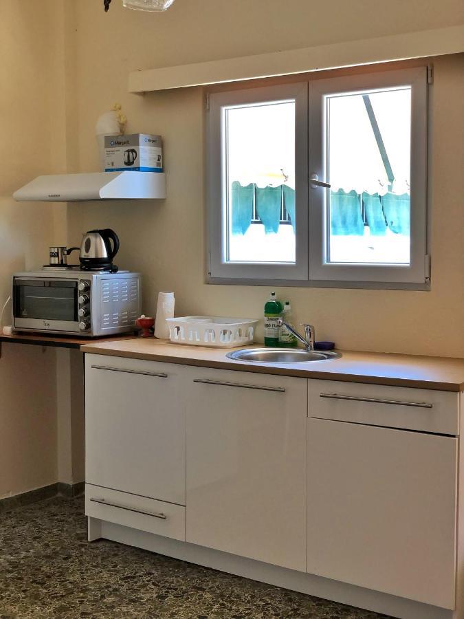 Blue Air Apartment 1Minute From Sea, 15 Min From The Airport Artemis City Center Buitenkant foto